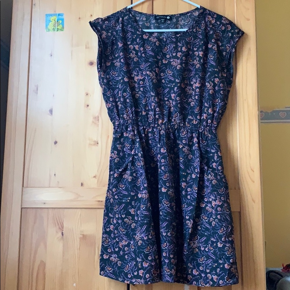 Short dress